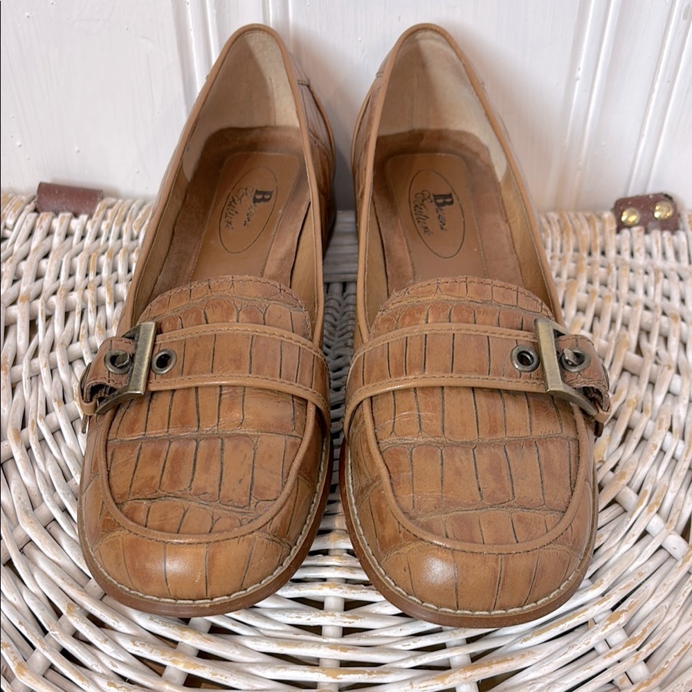 👜 BROWNS Couture Croc-Embossed Loafers – Size 8